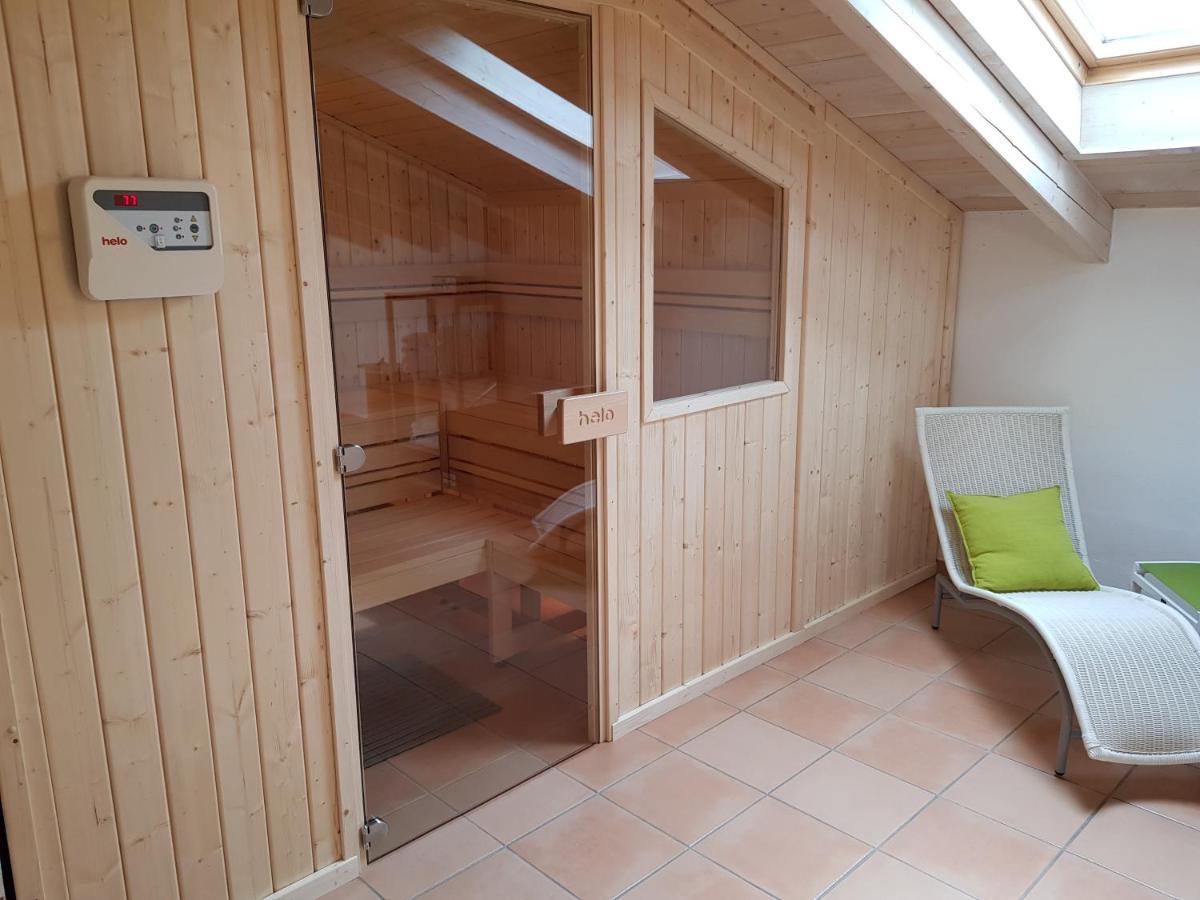 Hotel Koeniger Pliening Buitenkant foto